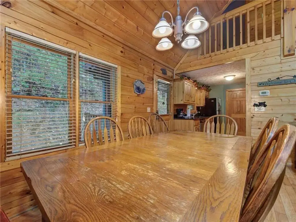 Bears Corner 3 Bedroom Home with Hot Tub