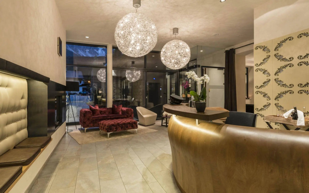 Post Hotel