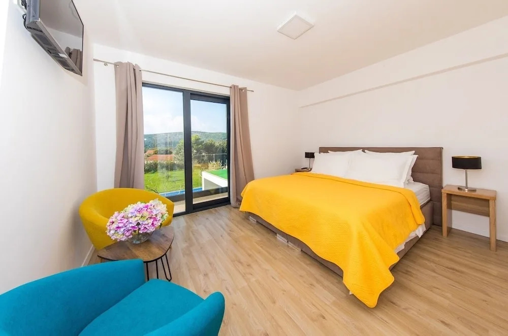 Villa Primavera with Swimming Pool