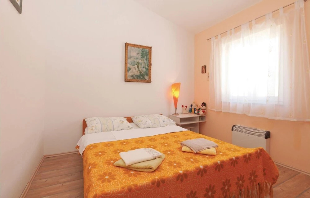 Beautiful Apartment in Pag With 1 Bedrooms