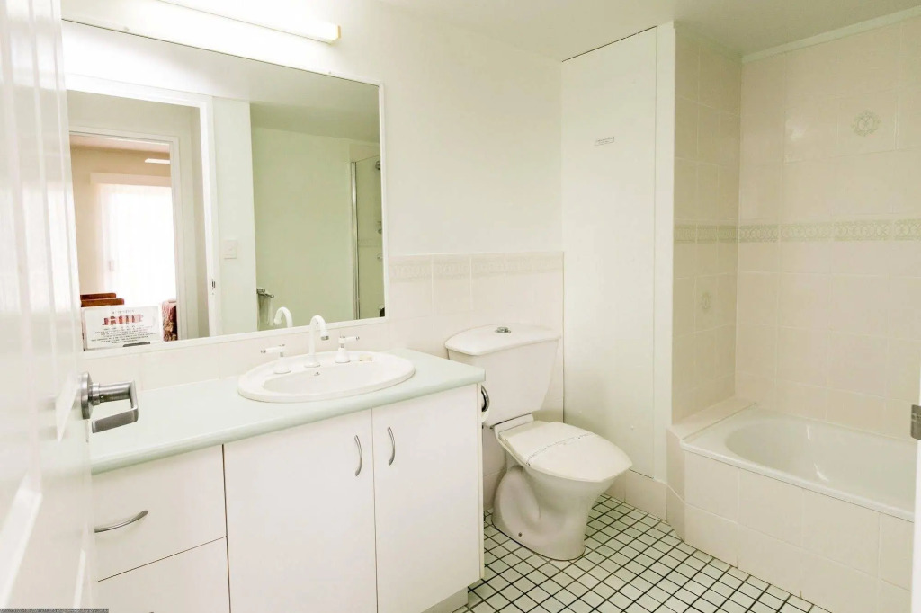 White Crest Apartments