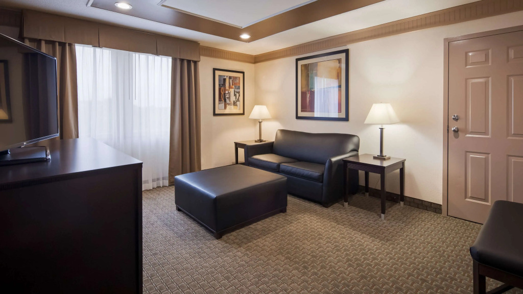 Best Western Plus Concordville Hotel