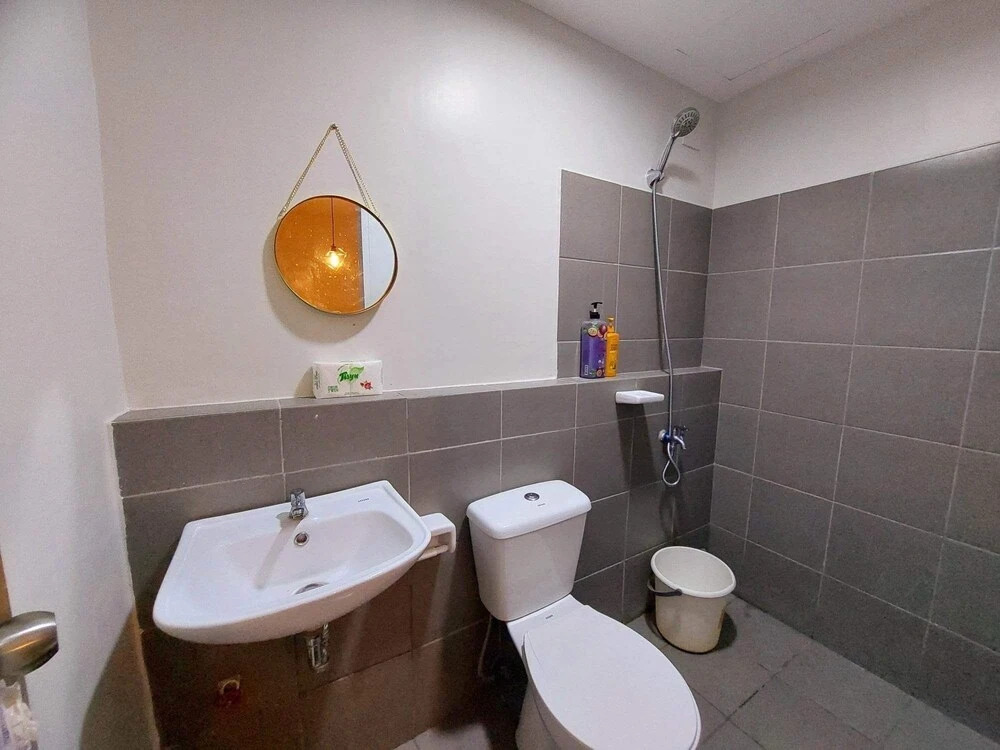 camella manors CONDO unit with free WIFI