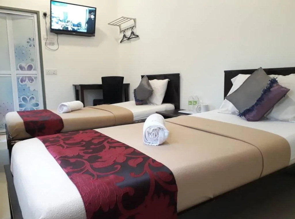 Max Ferringhi Hotel