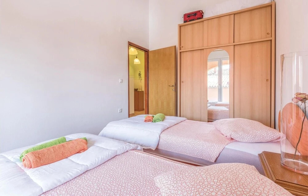 Awesome Apartment in Pula With 3 Bedrooms and Wifi