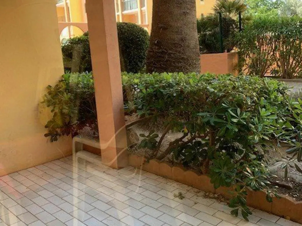 Appartement Cap d'Agde, 1 pièce, 5 personnes - FR-1-607-34