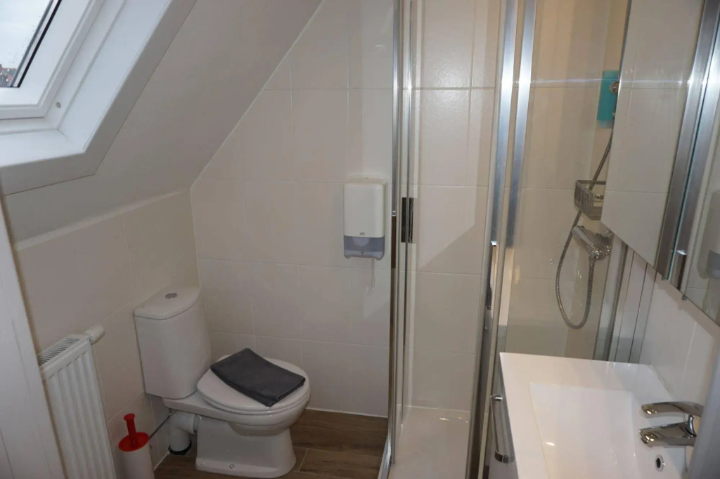 Hotel Asiris