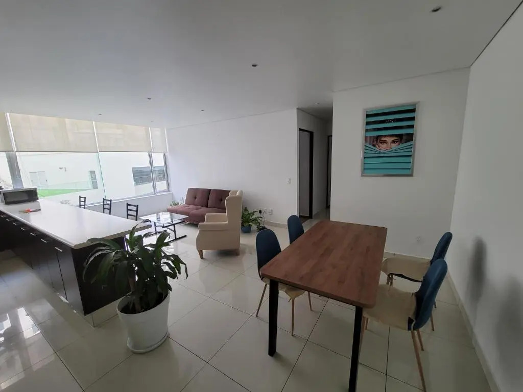 Apartamento de 2 habitaciones junto al WTC