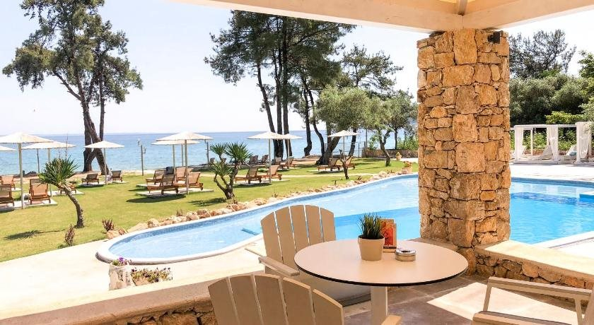 Aroma Beach Bungalows