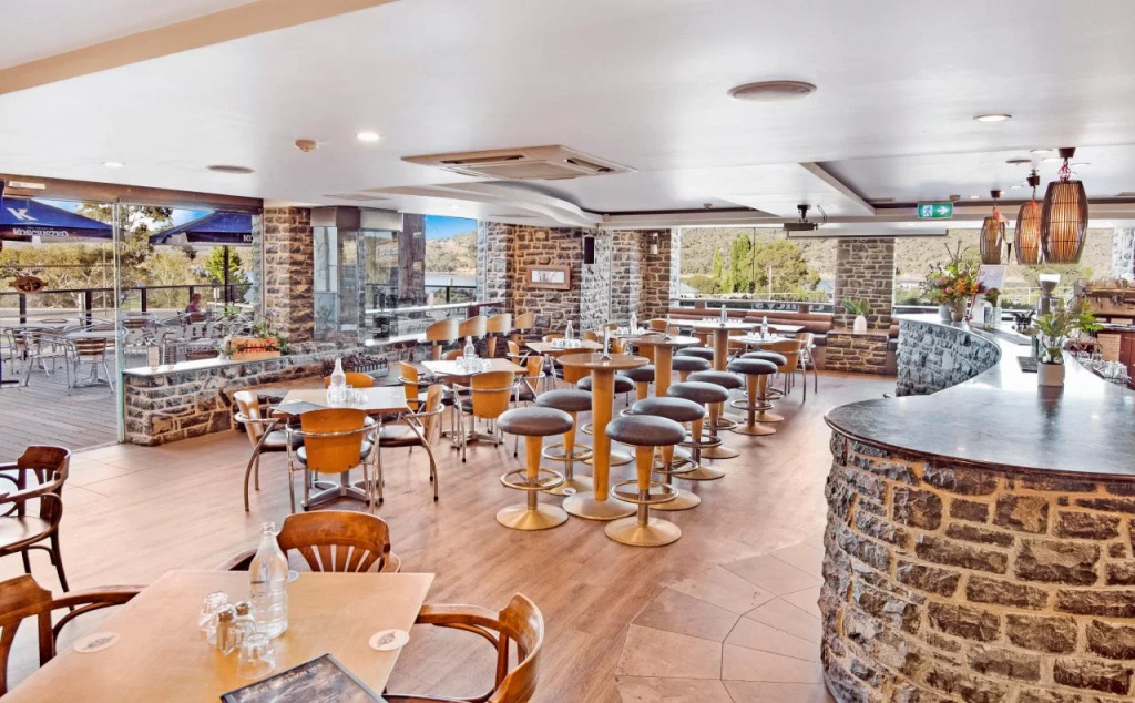 Banjo Paterson Inn