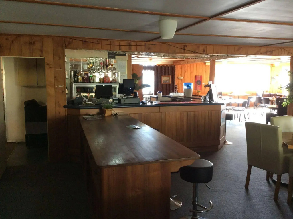 Hicks Bay Lodge
