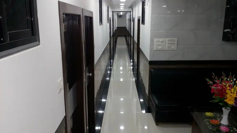Hotel O Sion Residency