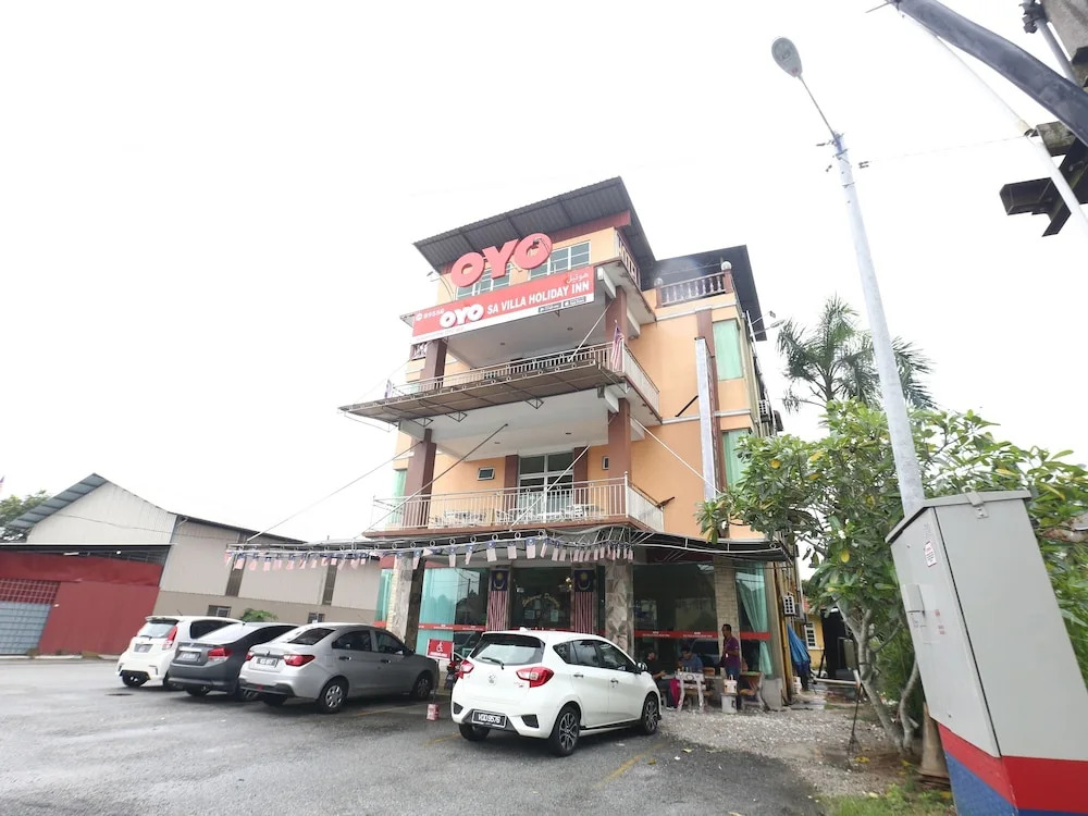 OYO 89556 Sa Villa Holiday Inn