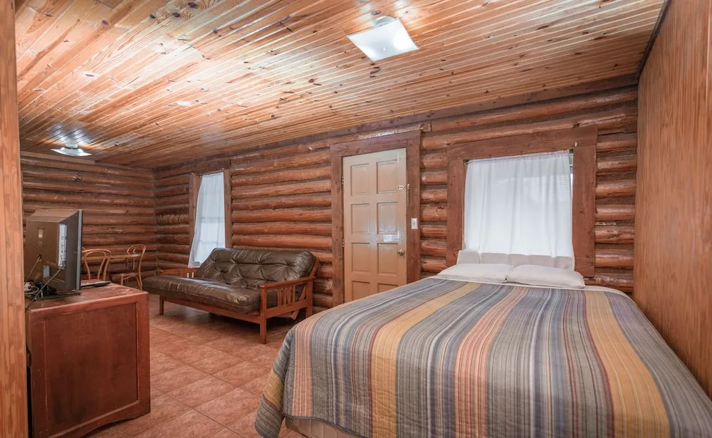 Canyon Breeze Motel