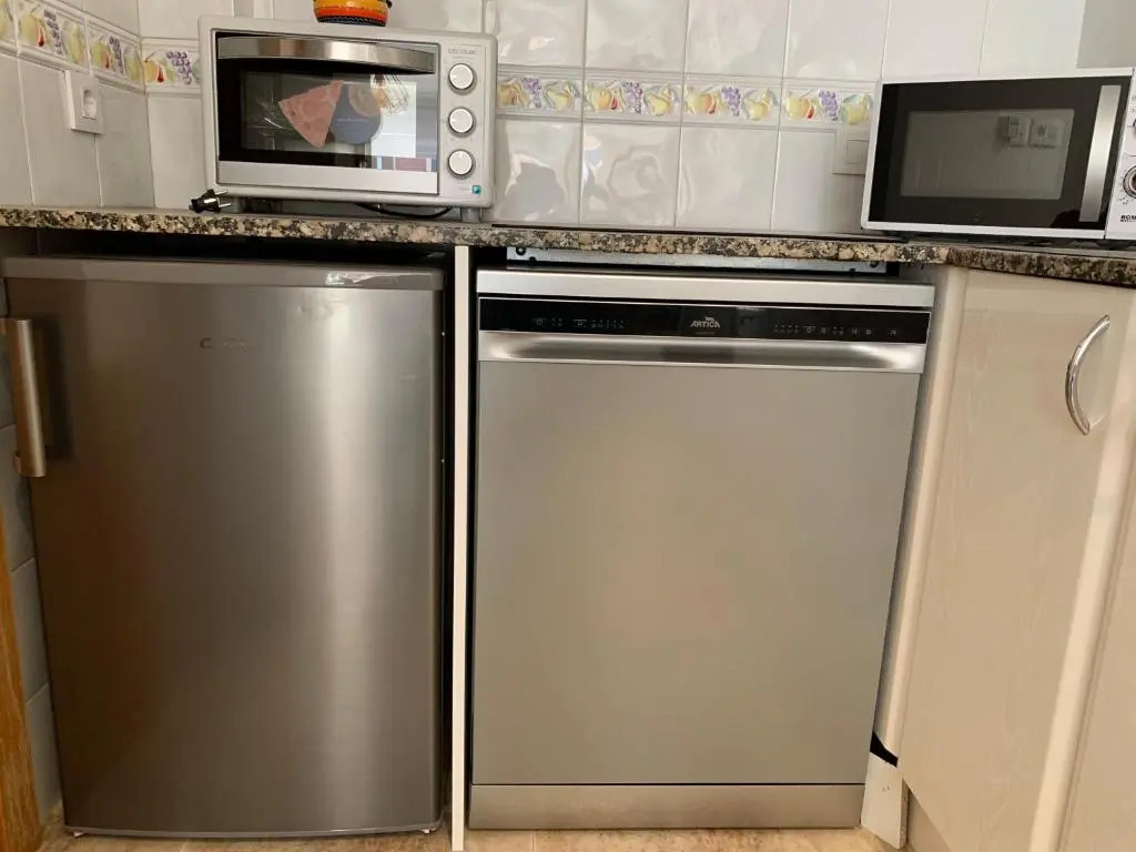 Acogedor Apartamento En Roses - 50m Playa - WIFI - Aire Acondicionado