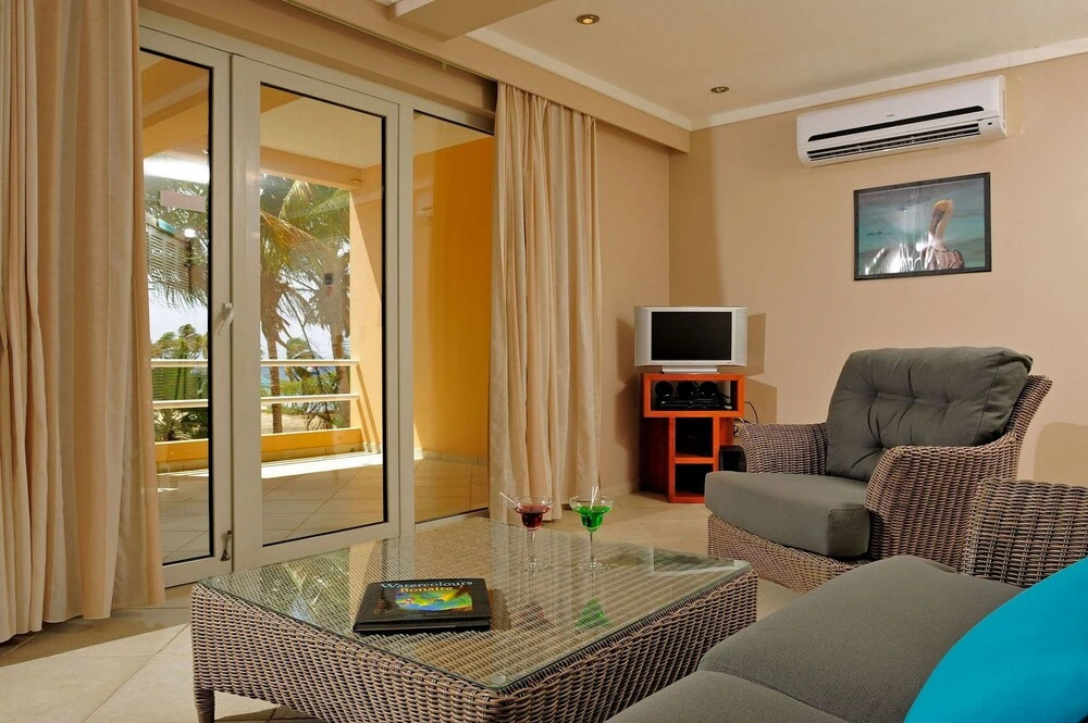 Den Laman Condominiums