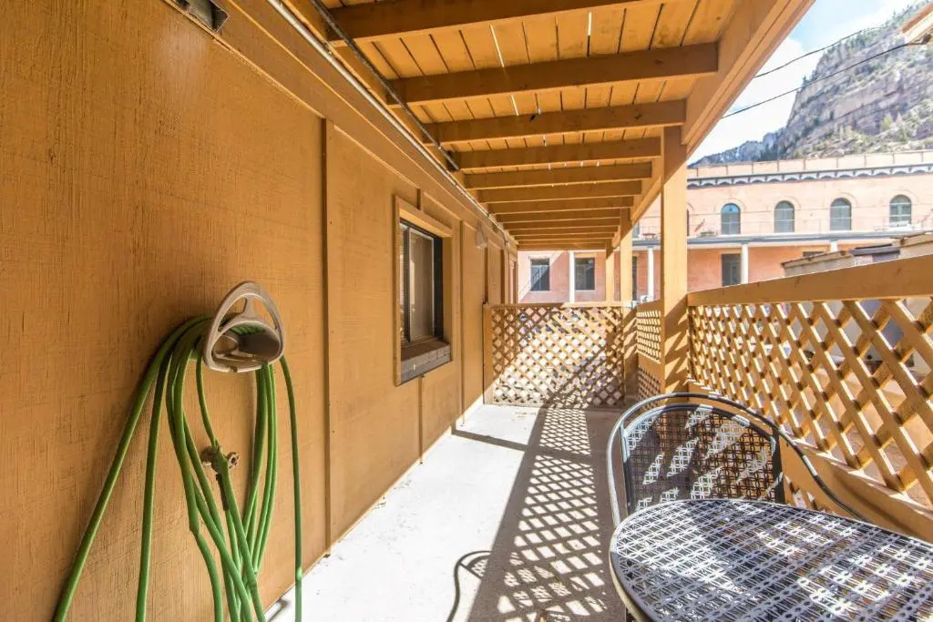 225 6th Avenue Unit 3