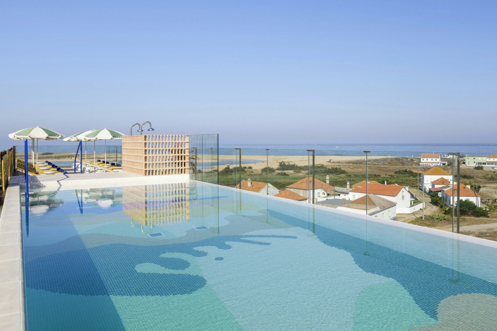 Amarello Hotel Praia Santo André, Tapestry Collection by Hilton