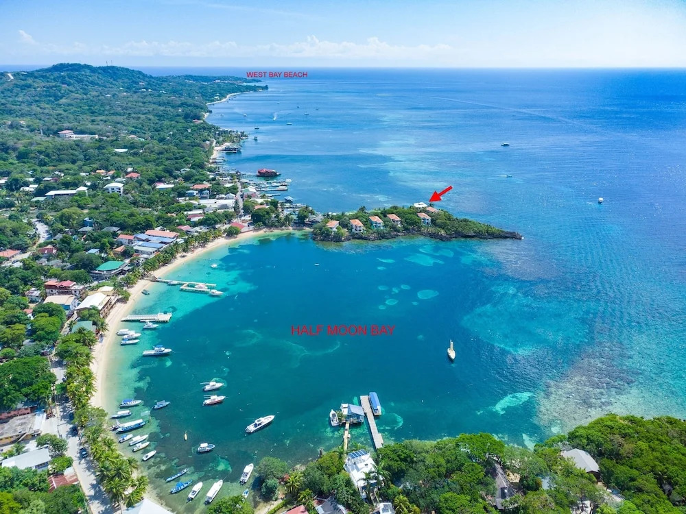 Stunning Views At - Villa Aire 1 Bedroom Apts by RedAwning
