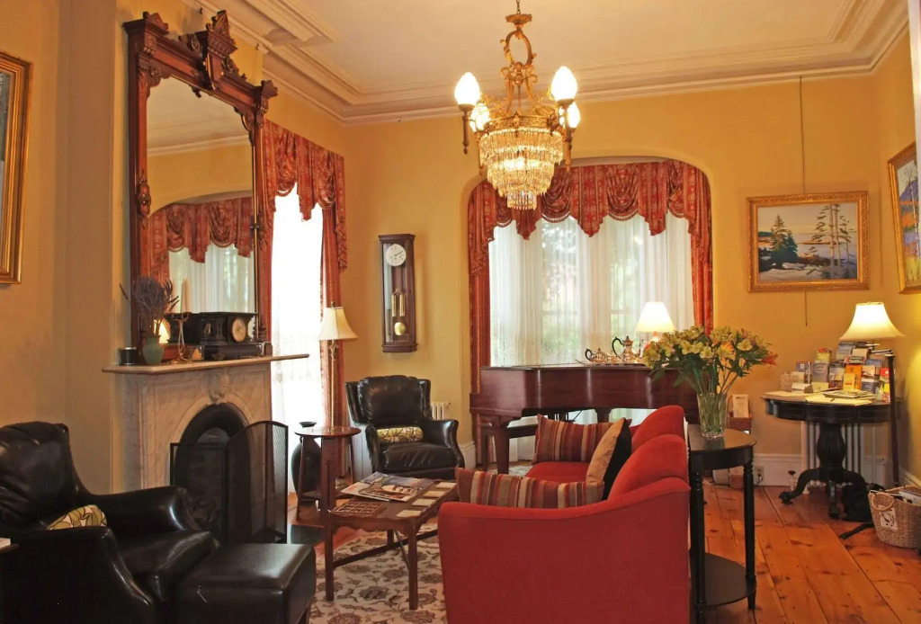 Blind Tiger Portland - Carleton Street Guest House