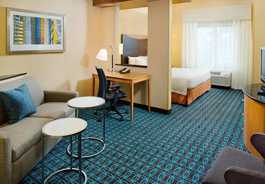 Fairfield Inn & Suites by Marriott San Antonio SeaWorld / Westover Hills