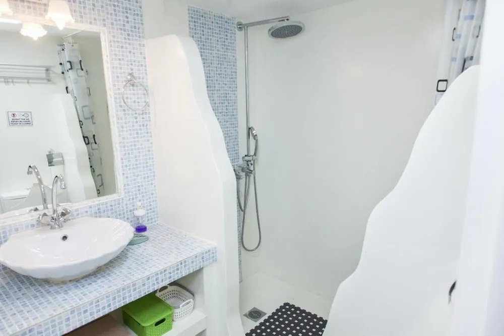 Charming Apartment in Pagkrati-GTD95602