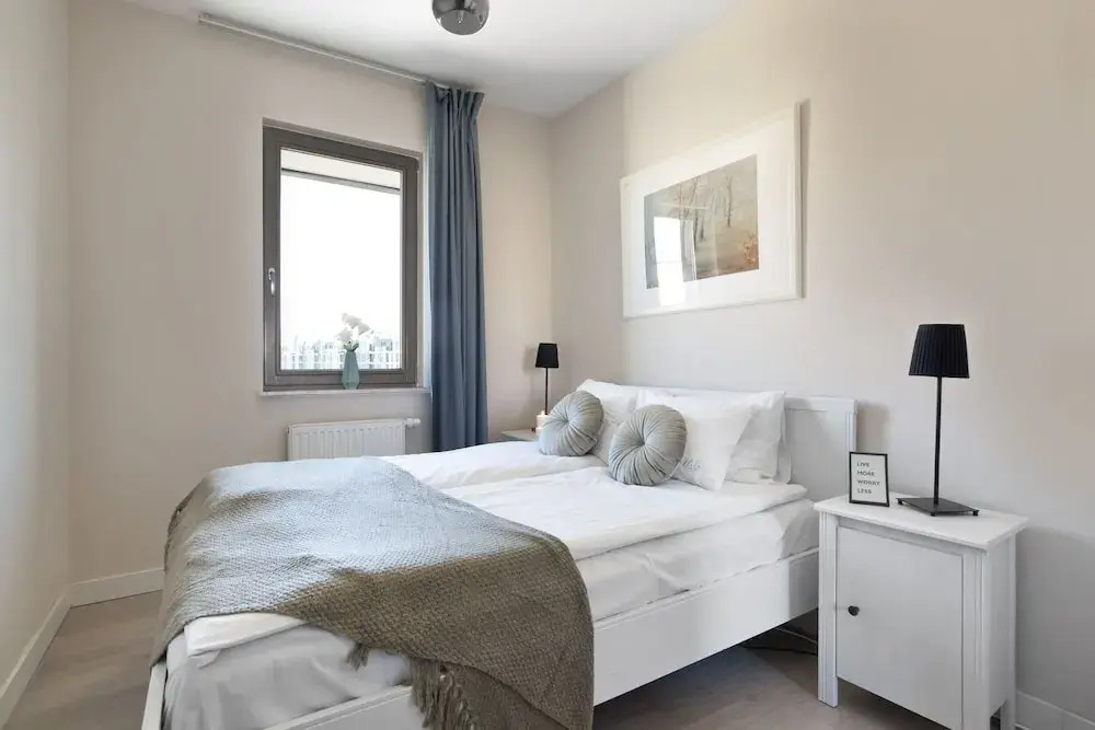 Waterlane Riverside - SPA, Pool, Gym & Parking by Downtown Apartments