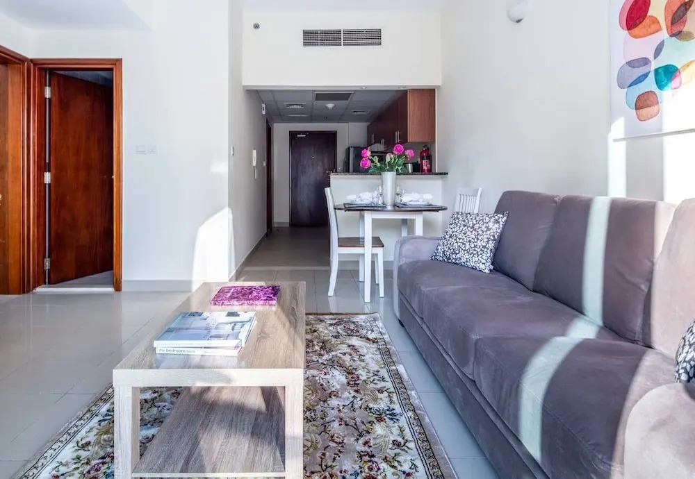 Lovely 1BR in Sports City With Golf Course Views!