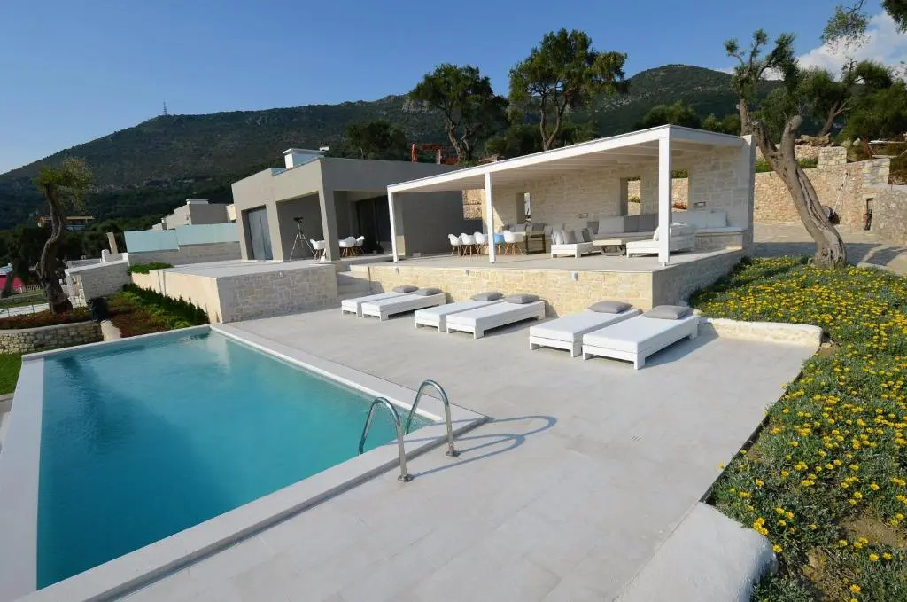 Villa Kira