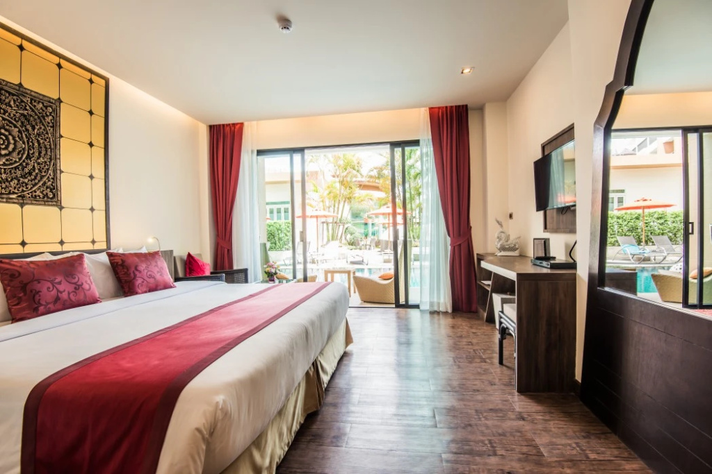 The Beach Heights Resort SHA Plus