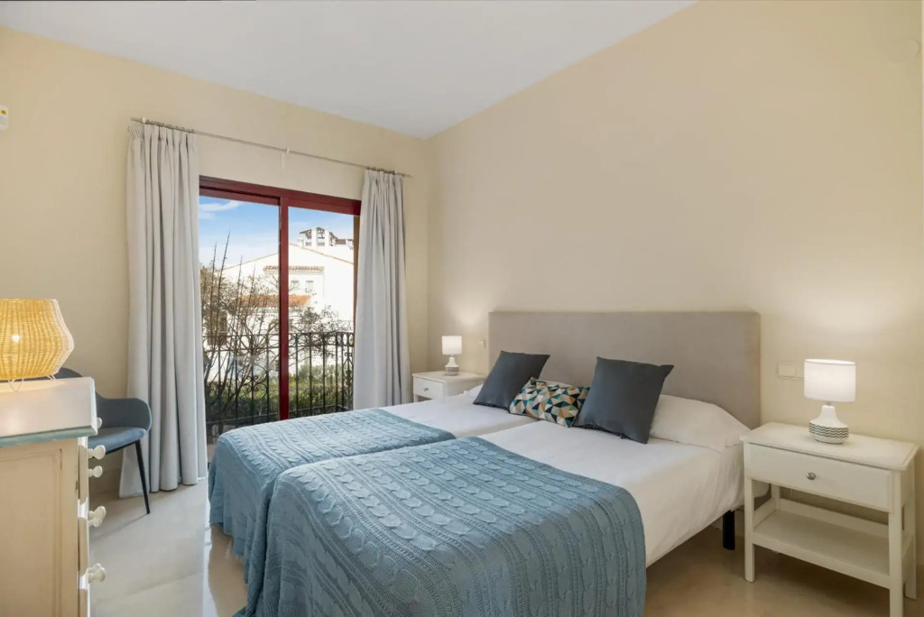 Apartamento de 2 dormitorios en Bahía de Alcántara