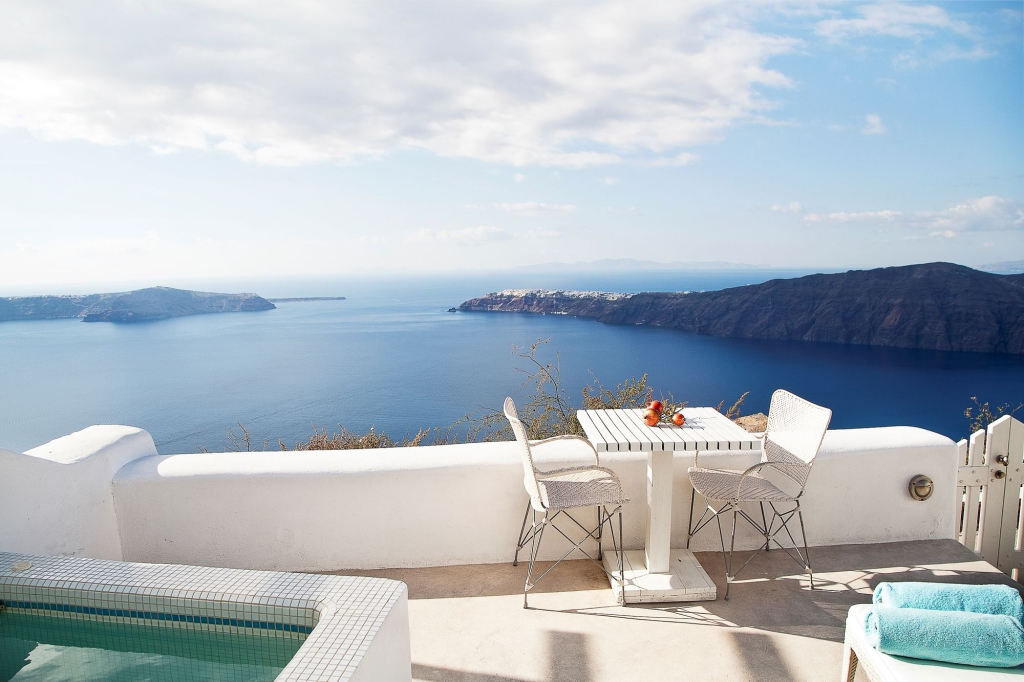 White Santorini