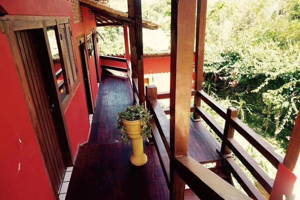 Novos Baianos Hostel e Pousada