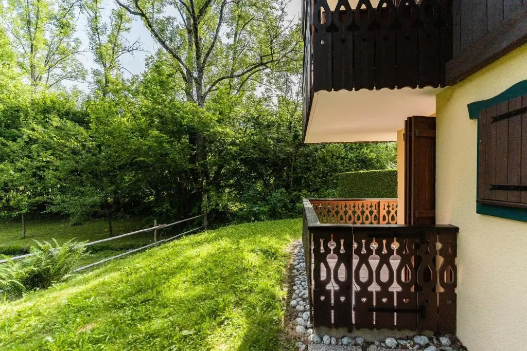 Charming apartment with balconies 5min from the Bettex gondola