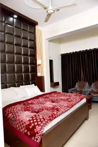 Hotel Ram