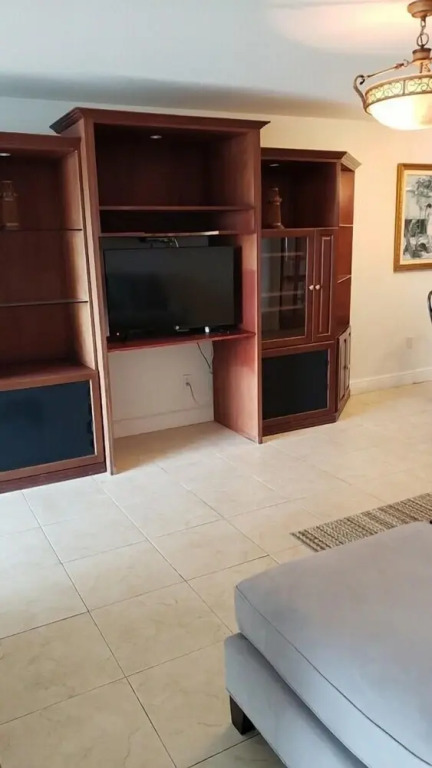Beautiful Ocean Side Studio With Kitchenette, 10 min From South Beach