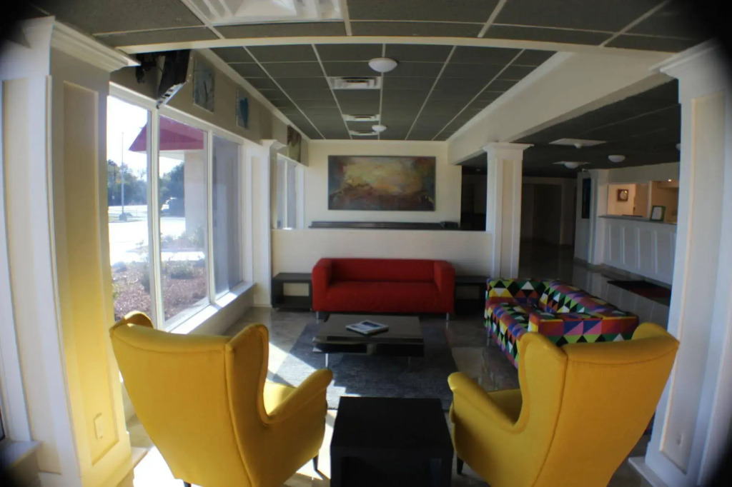 Noble Suites