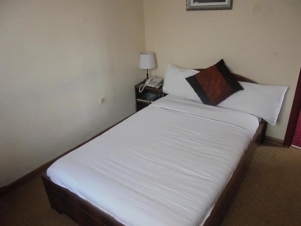 Pacific Hotel