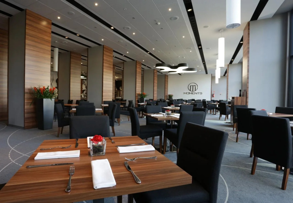 Warsaw Plaza Hotel