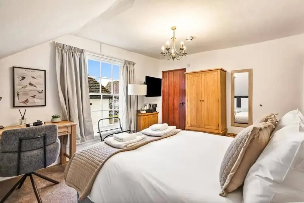 The George Inn Hotel Rooms - Room 5