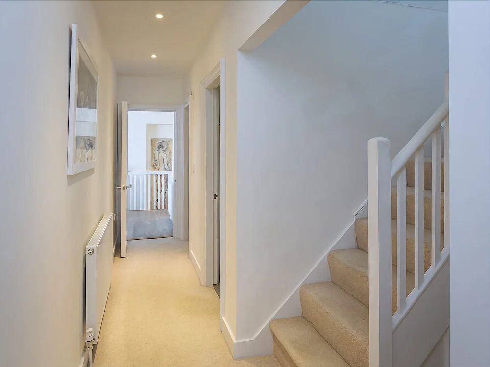 Oversteps House