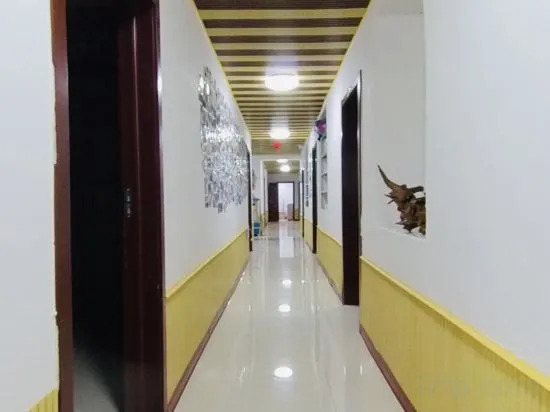 Xuegu Liuer Guest House