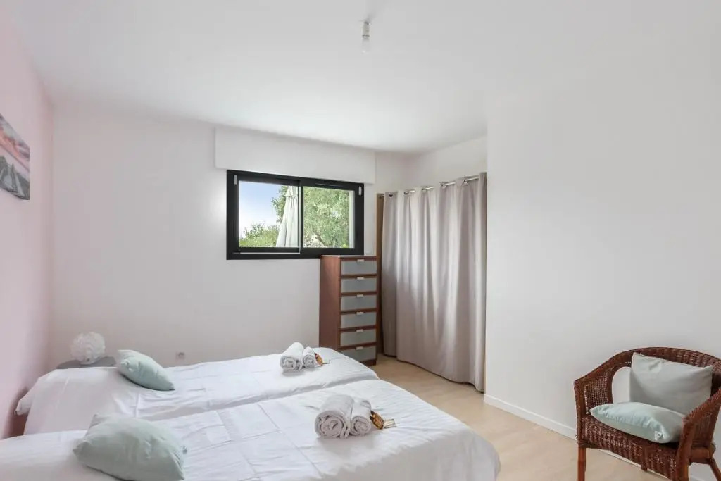 Splendid villa with pool and seaview 20 min away from Nice center - Welkeys