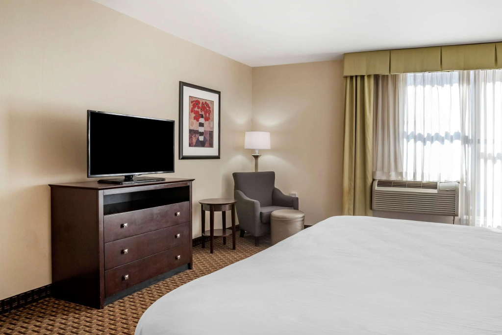 Best Western Plus Philadelphia Airport South - at Widener University