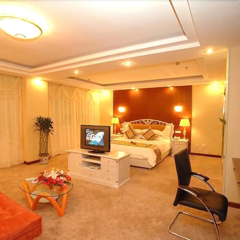 New Yuli Grand Business Hotel