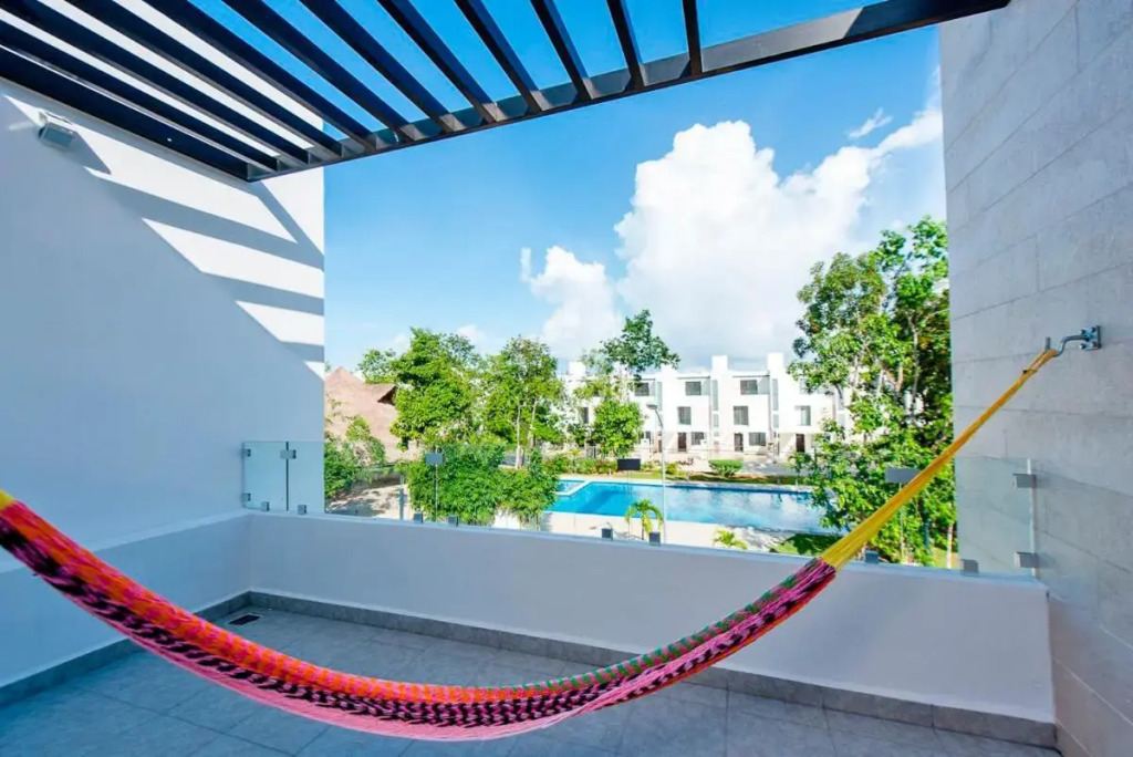 Charming & Comfortable House, 15 min to Downtown