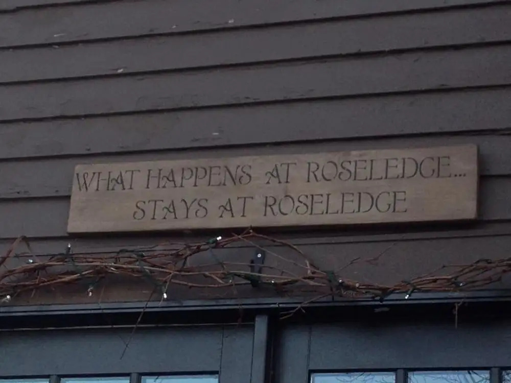 Roseledge Country Inn & Farm Shoppe