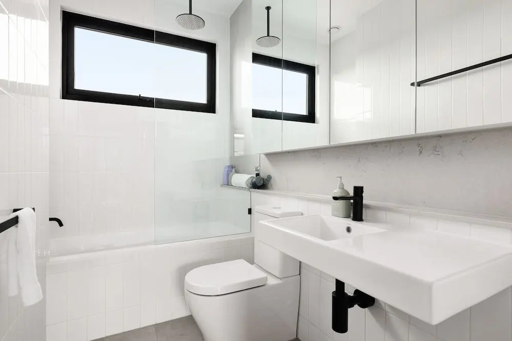 Docker Street Apartments by Urban Rest