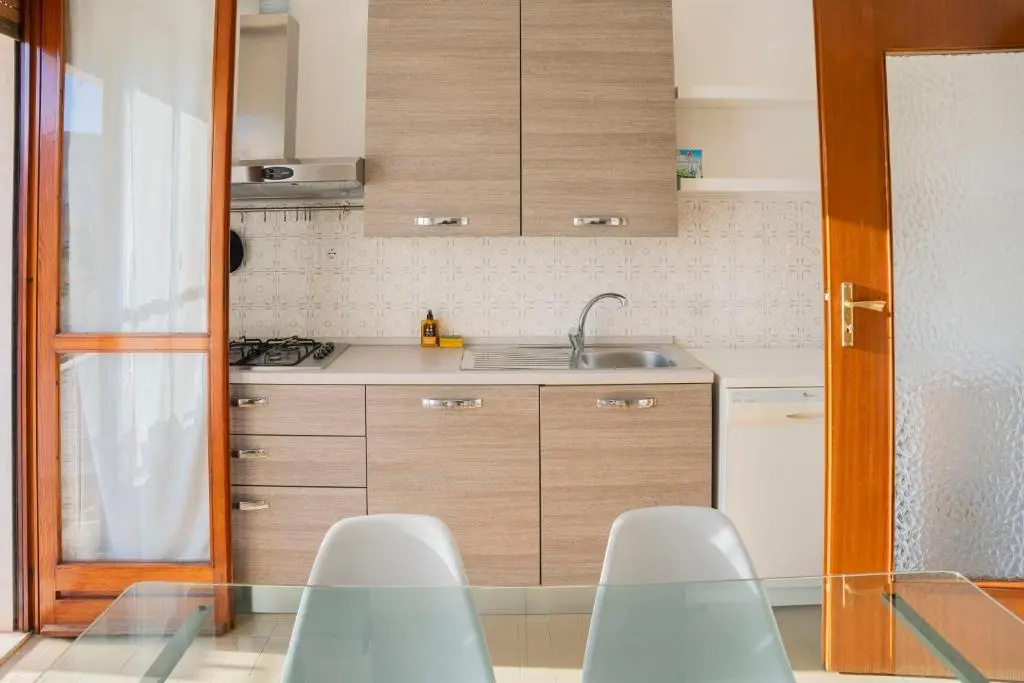 093 - Casa Panorama, Vista Mare e Vista Portofino, 500 metri centro di Chiavari, POSTO AUTO GRATIS INCLUSO
