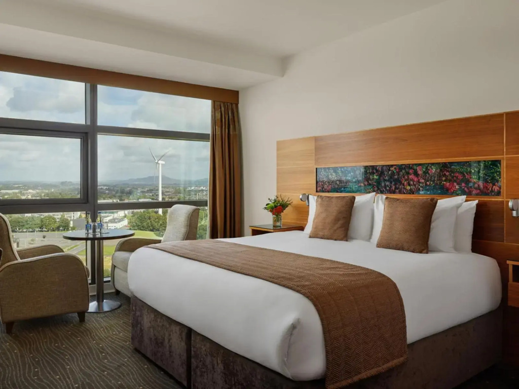The Gateway Hotel